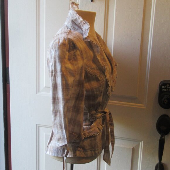 NWT Tan and White Plaid Ruffled Peplum Belted Jacket by Jolt Size M - Picture 6 of 15